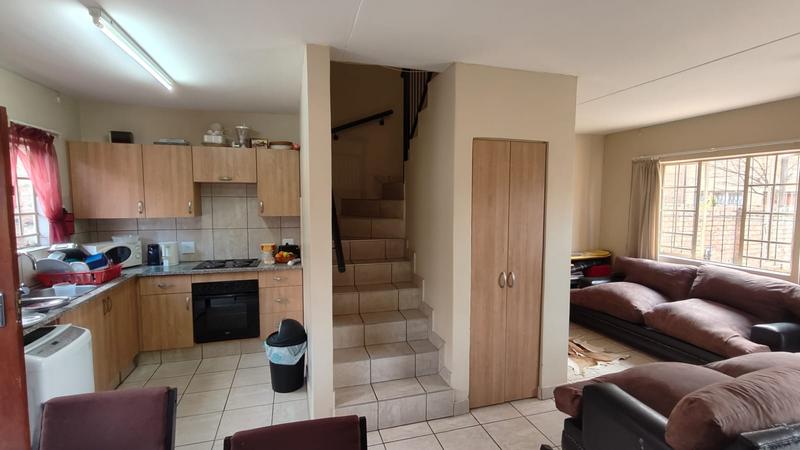 2 Bedroom Property for Sale in Annlin Gauteng