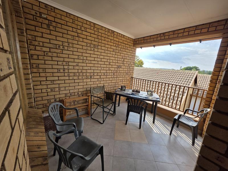 2 Bedroom Property for Sale in Magalieskruin Gauteng