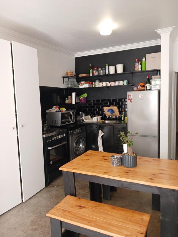 To Let 1 Bedroom Property for Rent in Saxonwold Gauteng