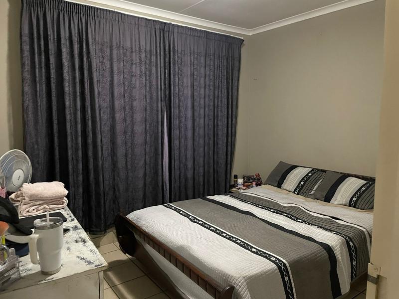 To Let 2 Bedroom Property for Rent in Rooihuiskraal North Gauteng