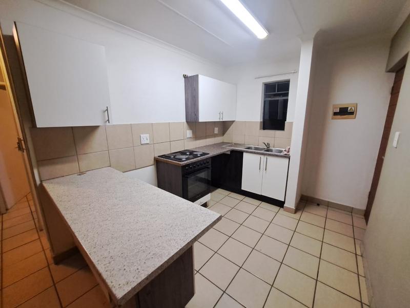 To Let 2 Bedroom Property for Rent in Rooihuiskraal North Gauteng
