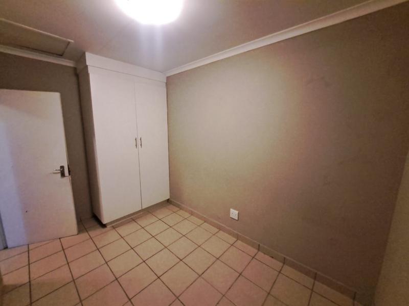 To Let 2 Bedroom Property for Rent in Rooihuiskraal North Gauteng