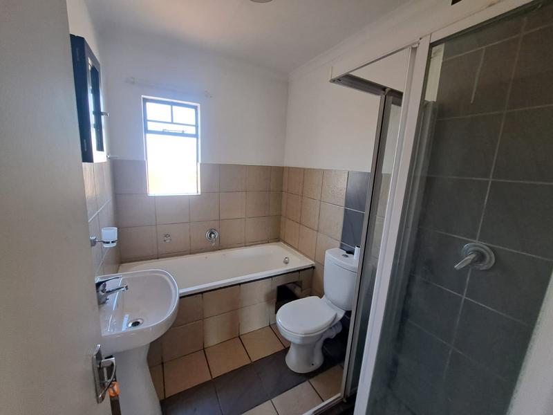 To Let 2 Bedroom Property for Rent in Rooihuiskraal North Gauteng
