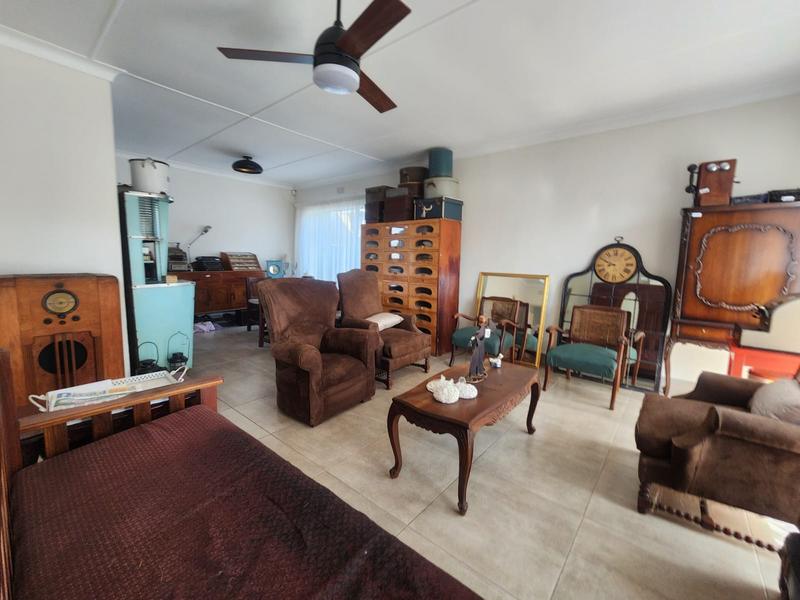 3 Bedroom Property for Sale in Verwoerdpark Gauteng