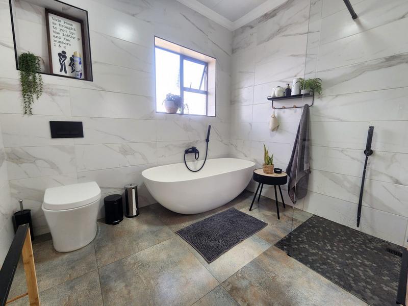 3 Bedroom Property for Sale in Verwoerdpark Gauteng
