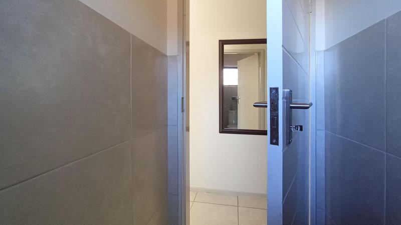 4 Bedroom Property for Sale in Rooihuiskraal Gauteng