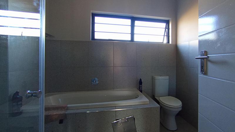 4 Bedroom Property for Sale in Rooihuiskraal Gauteng