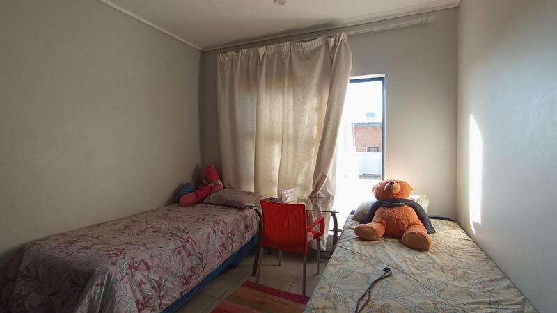 4 Bedroom Property for Sale in Rooihuiskraal Gauteng