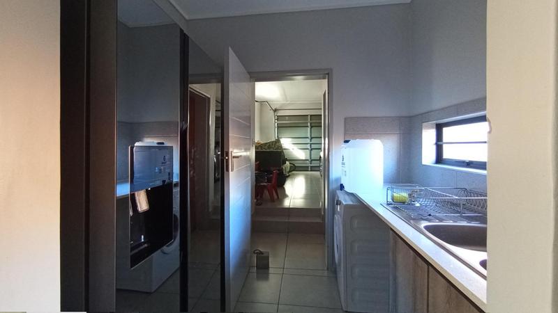 4 Bedroom Property for Sale in Rooihuiskraal Gauteng