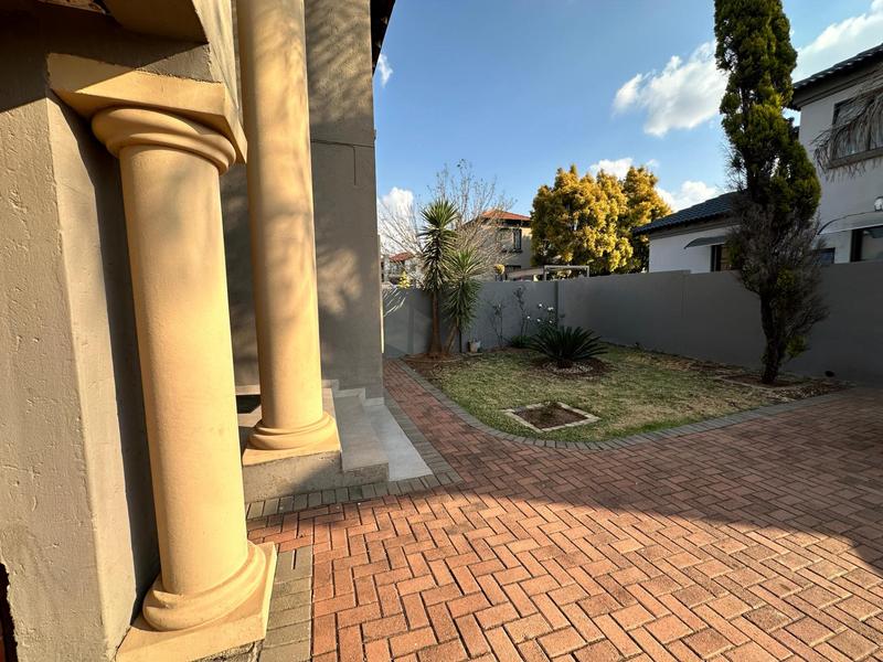 3 Bedroom Property for Sale in Thatchfield Gauteng