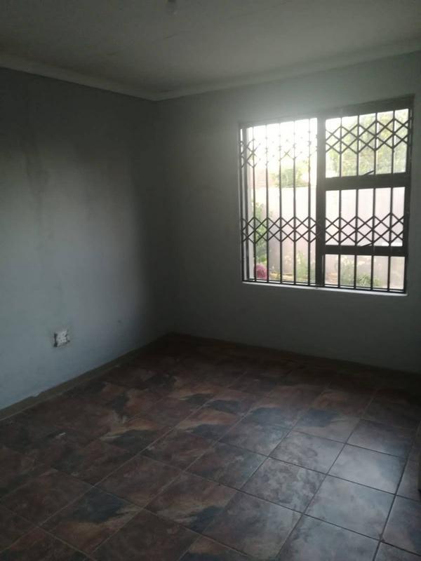 2 Bedroom Property for Sale in Birch Acres Gauteng
