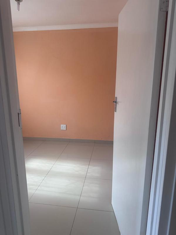 To Let 2 Bedroom Property for Rent in Protea Glen Gauteng