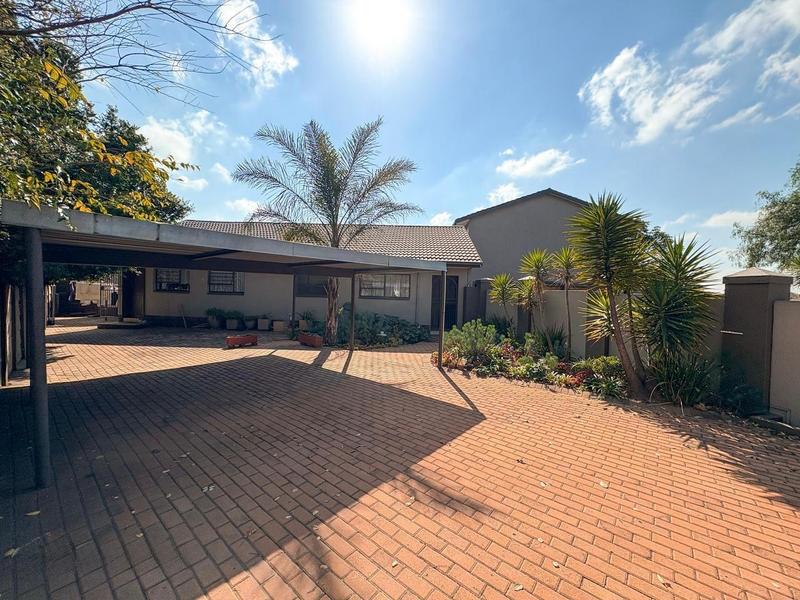 4 Bedroom Property for Sale in Libradene Gauteng