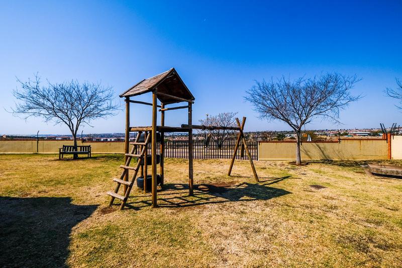 2 Bedroom Property for Sale in Sagewood Gauteng
