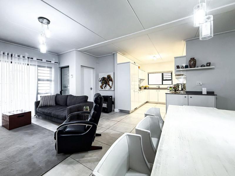 To Let 3 Bedroom Property for Rent in Waterfall Gauteng