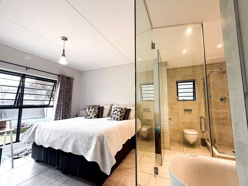 To Let 3 Bedroom Property for Rent in Waterfall Gauteng