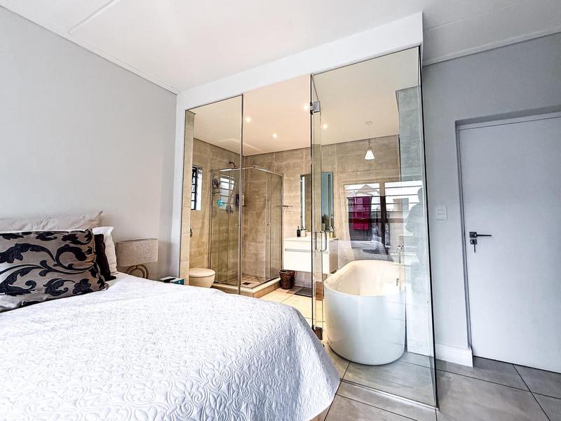 To Let 3 Bedroom Property for Rent in Waterfall Gauteng