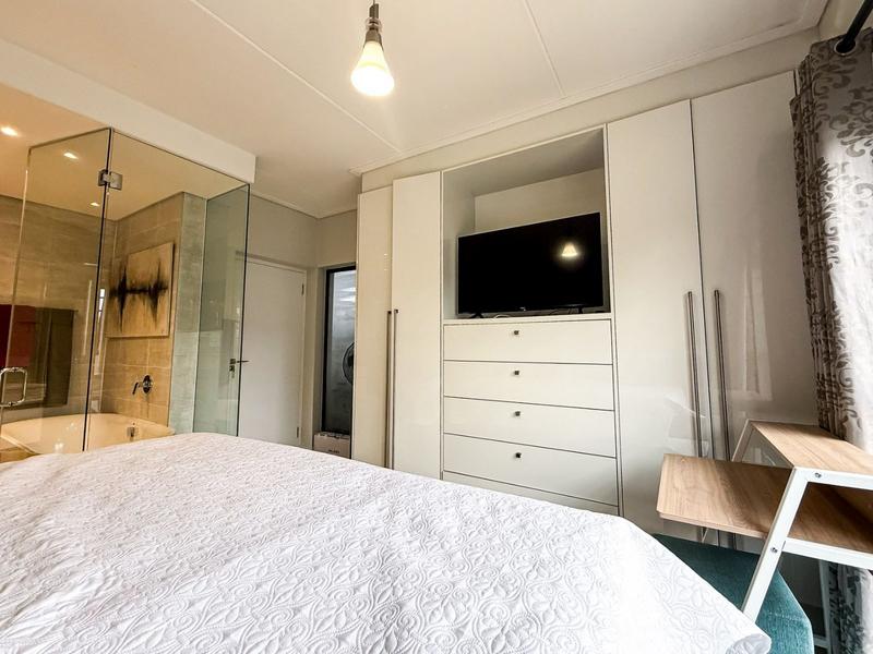 To Let 3 Bedroom Property for Rent in Waterfall Gauteng