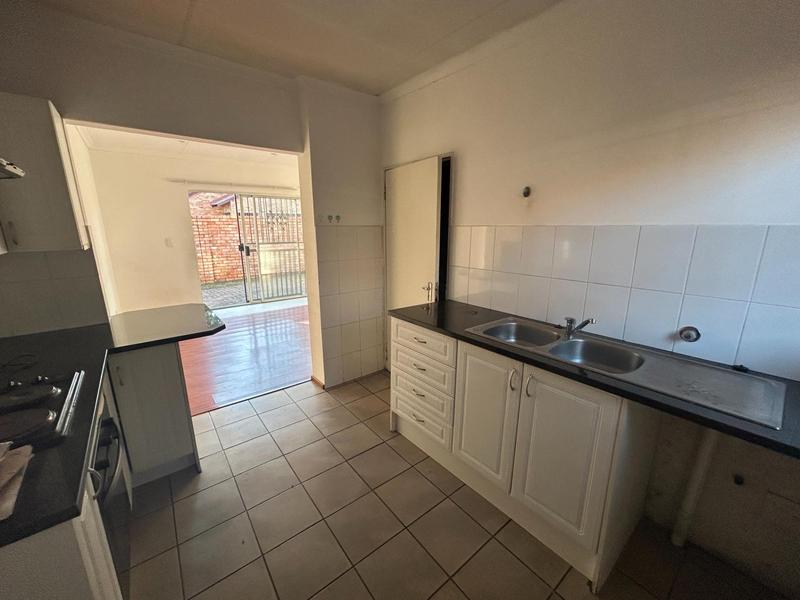 To Let 2 Bedroom Property for Rent in Halfway Gardens Gauteng