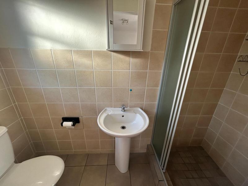 To Let 2 Bedroom Property for Rent in Halfway Gardens Gauteng