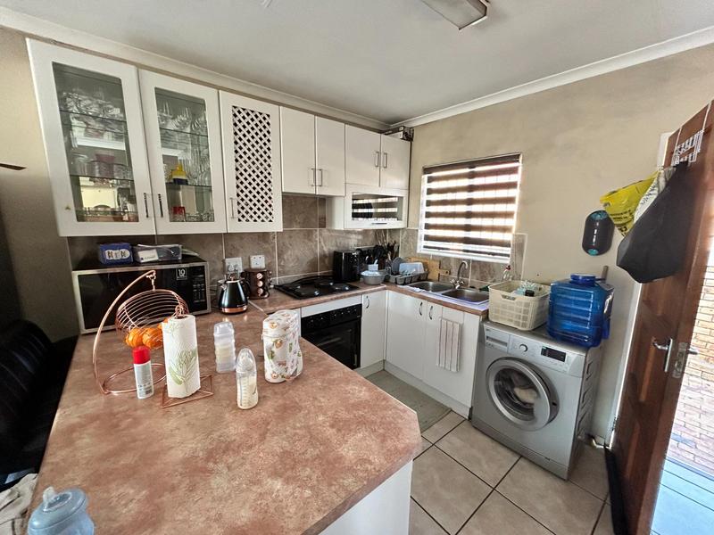 To Let 2 Bedroom Property for Rent in Kosmosdal Gauteng