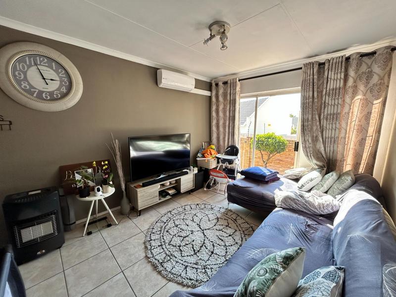 To Let 2 Bedroom Property for Rent in Kosmosdal Gauteng