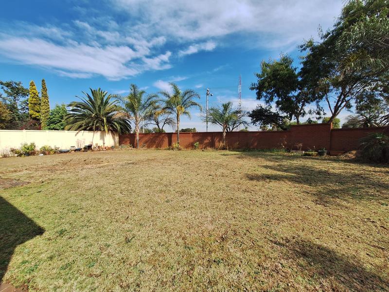 To Let 3 Bedroom Property for Rent in Lyttelton Gauteng