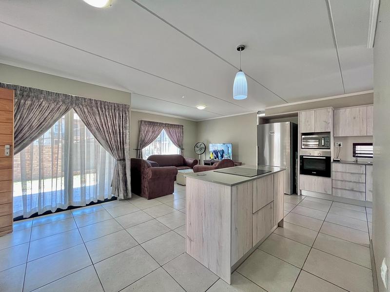To Let 3 Bedroom Property for Rent in Amberfield Gauteng