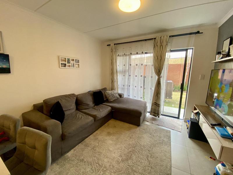 1 Bedroom Property for Sale in Founders Hill Gauteng
