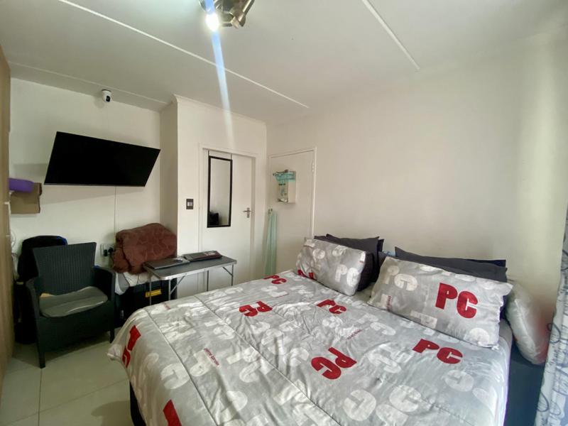 1 Bedroom Property for Sale in Founders Hill Gauteng