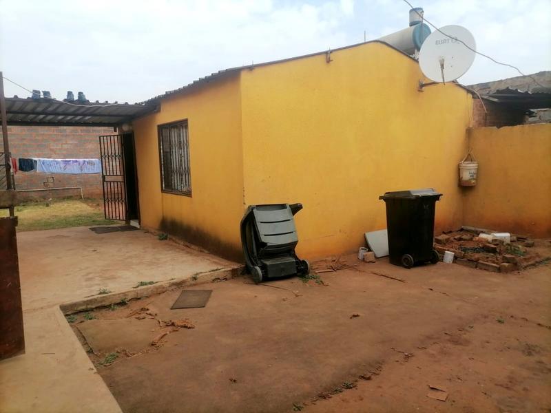 1 Bedroom Property for Sale in Mapleton A H Gauteng