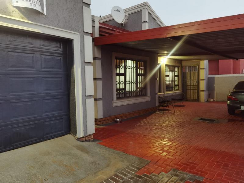3 Bedroom Property for Sale in Siluma View Gauteng