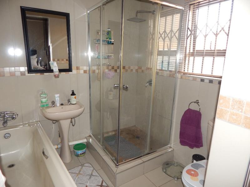 3 Bedroom Property for Sale in Siluma View Gauteng