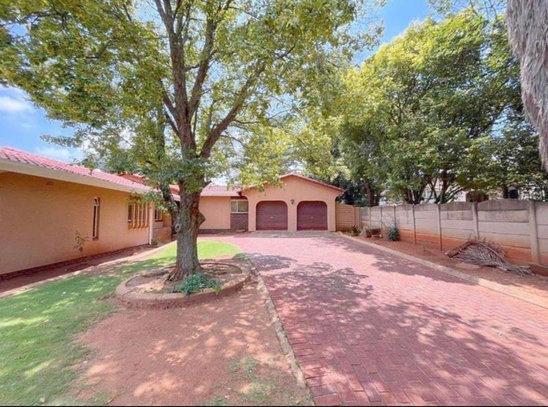3 Bedroom Property for Sale in Birch Acres Gauteng