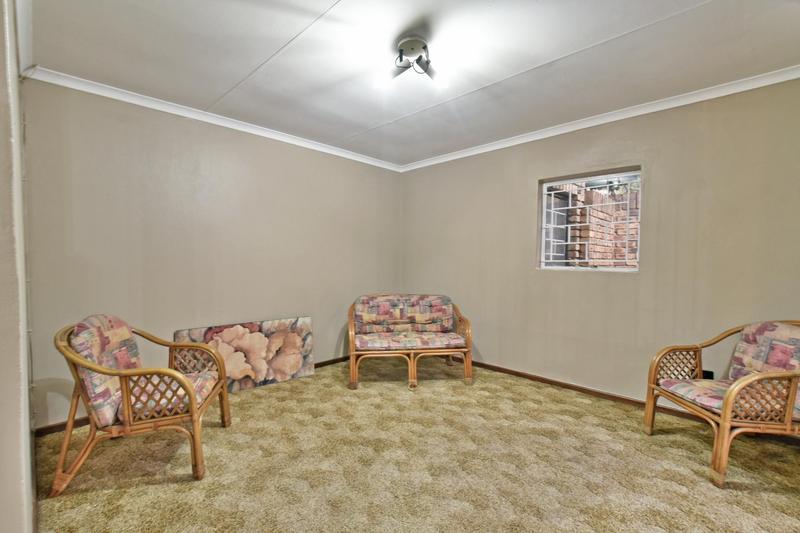3 Bedroom Property for Sale in Bassonia Gauteng