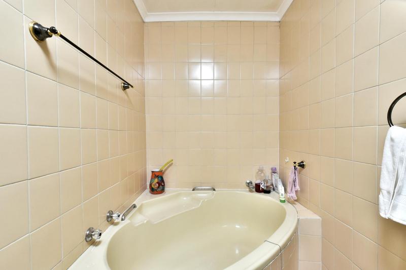 3 Bedroom Property for Sale in Bassonia Gauteng