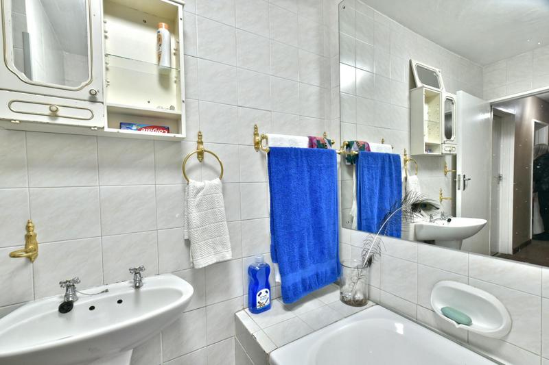 3 Bedroom Property for Sale in Bassonia Gauteng