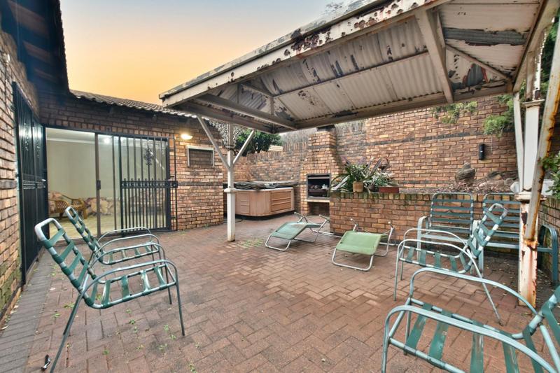 3 Bedroom Property for Sale in Bassonia Gauteng