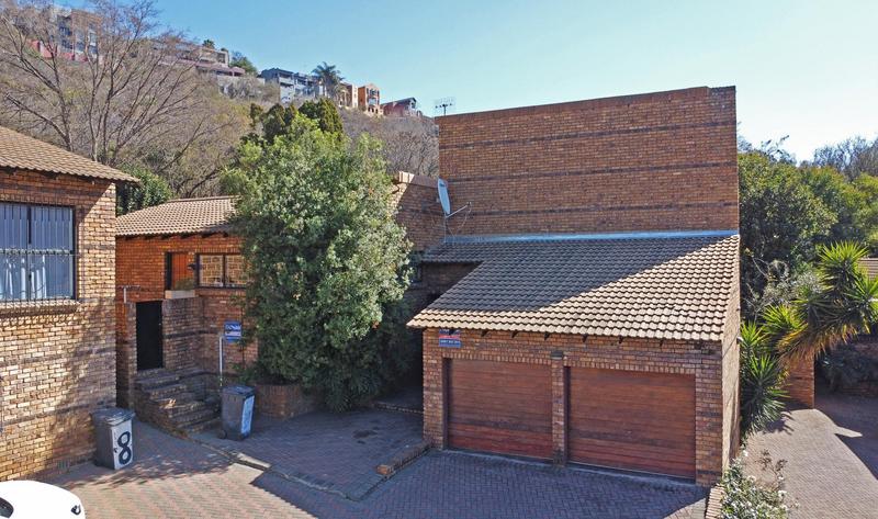 3 Bedroom Property for Sale in Bassonia Gauteng