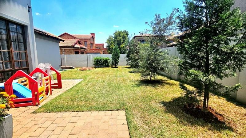 3 Bedroom Property for Sale in Midfield Estate Gauteng
