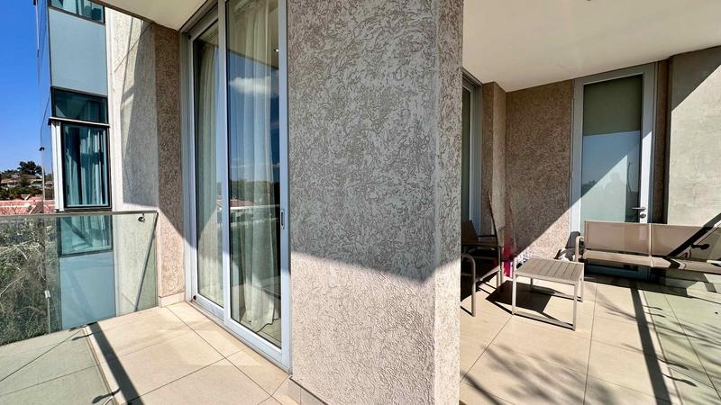 To Let 2 Bedroom Property for Rent in Sandown Gauteng