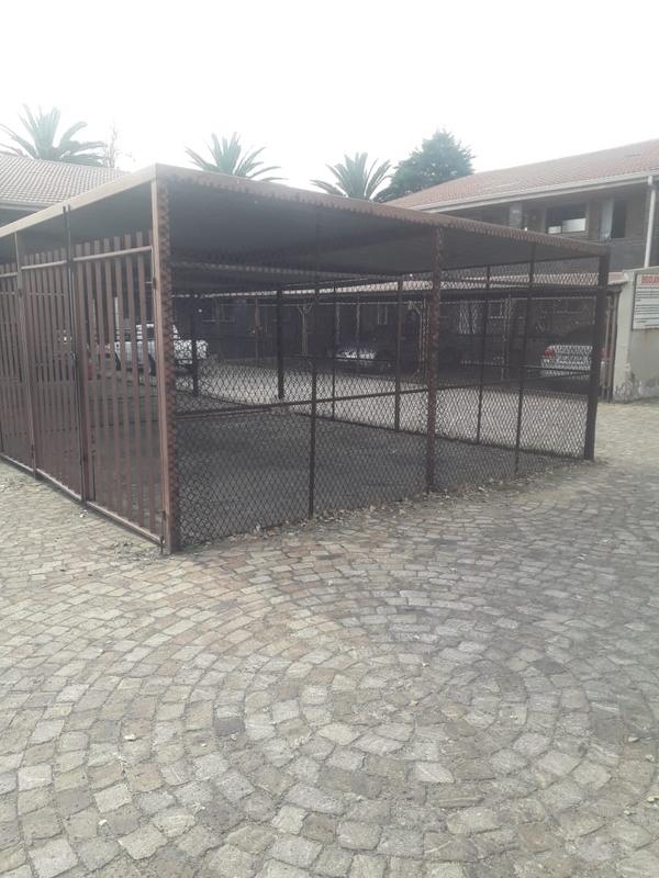 2 Bedroom Property for Sale in Crown Gardens Gauteng