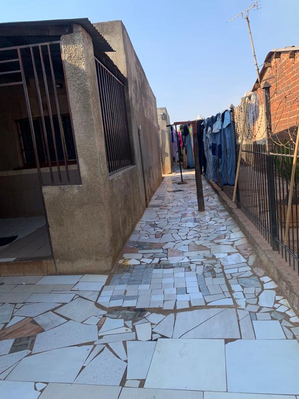 8 Bedroom Property for Sale in Tembisa Ext 7 Gauteng