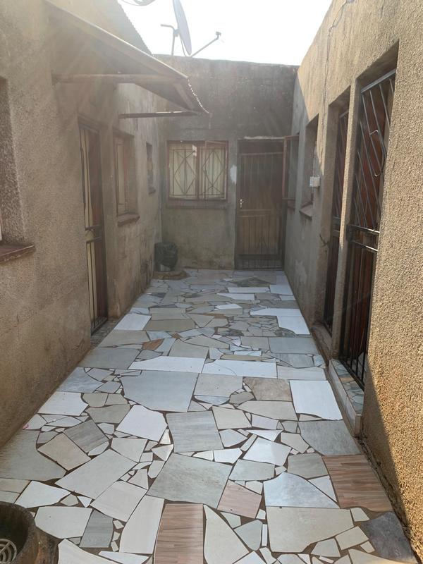 8 Bedroom Property for Sale in Tembisa Ext 7 Gauteng