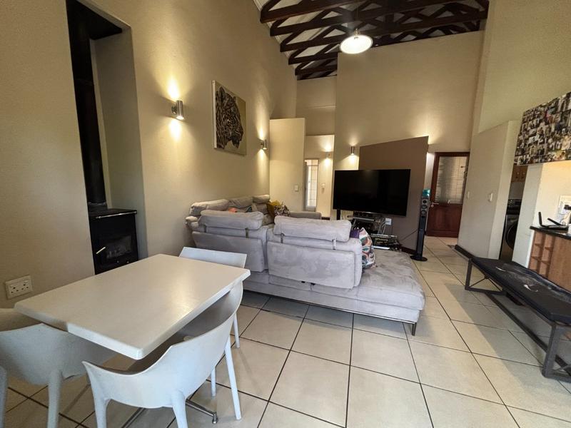 2 Bedroom Property for Sale in Beverley Gauteng