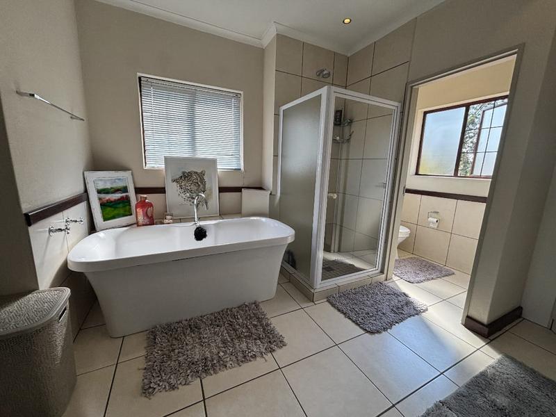 2 Bedroom Property for Sale in Beverley Gauteng