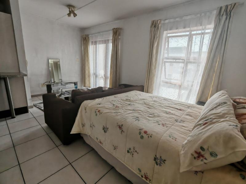 1 Bedroom Property for Sale in Ferndale Gauteng