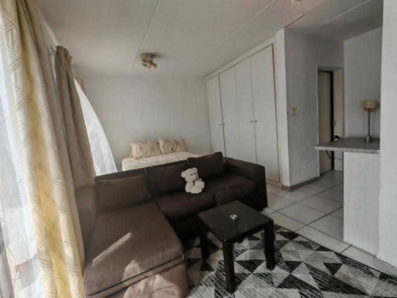 1 Bedroom Property for Sale in Ferndale Gauteng