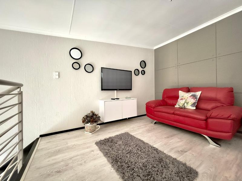 2 Bedroom Property for Sale in Broadacres Gauteng