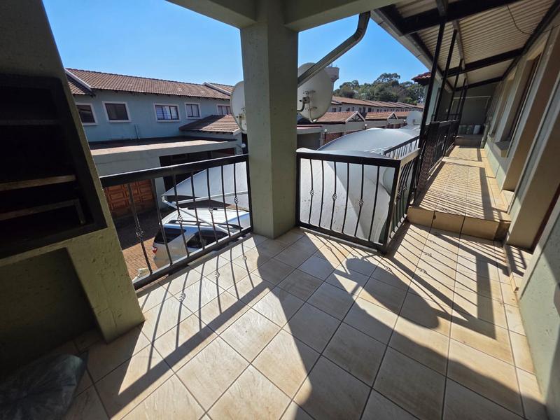 2 Bedroom Property for Sale in Greenhills Gauteng